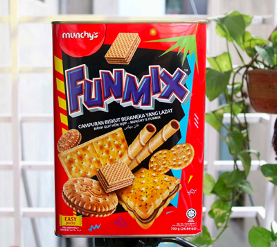 Buy Munchys Topmix Assorted Biscuits 700gm Tin Online