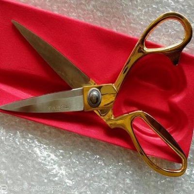 Picture of Stainless Steel Sharp Tailor Scissors for Clothing Dressmaking Shears Fabric Craft Cutting Adjustable Kitchen Scissors, Gold (9.5)