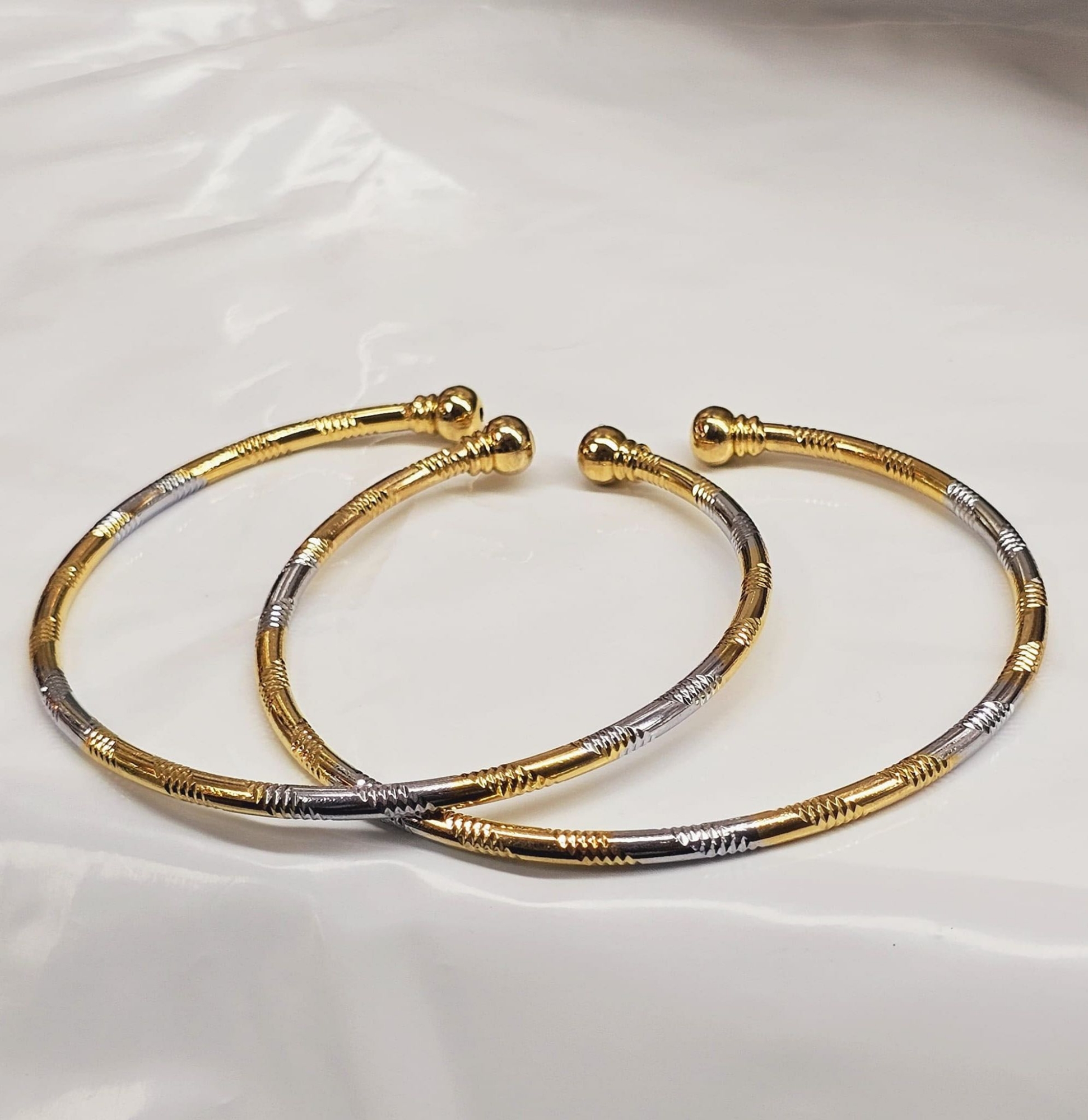 Picture of New Fashionable Two Color Adjustable Bangles For Women