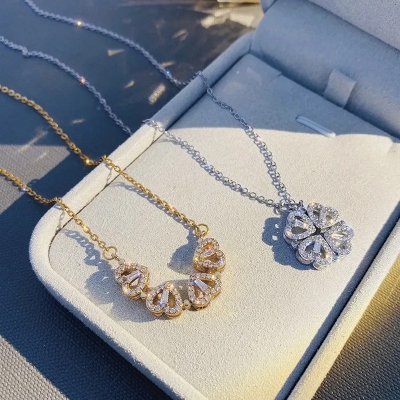 Picture of Best Valentine Day Gift Four Leaf Clover Necklace Women Love Heart Pendant Chain