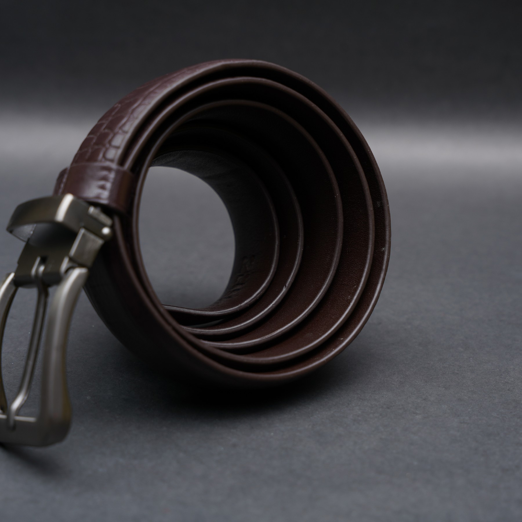 Picture of Zays Handcrafted Genuine Leather Belt for Men – Premium Quality, Adjustable, Stylish & Durable | Best Formal and Casual Leather Belt in Bangladesh