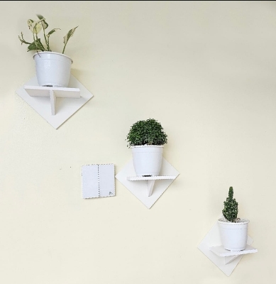 Picture of 1/3/5/10 Pcs Wall Hanging Kite Flower Stand . Self Adhesive Punch Free Wall Decorative Showpiece Holder Only . Only square Shape Stand
