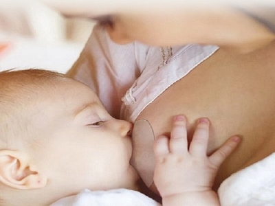 Picture of 2Piece  Nipple Shield with Carrying Box BreastFeeding Nipple Nipple Shield