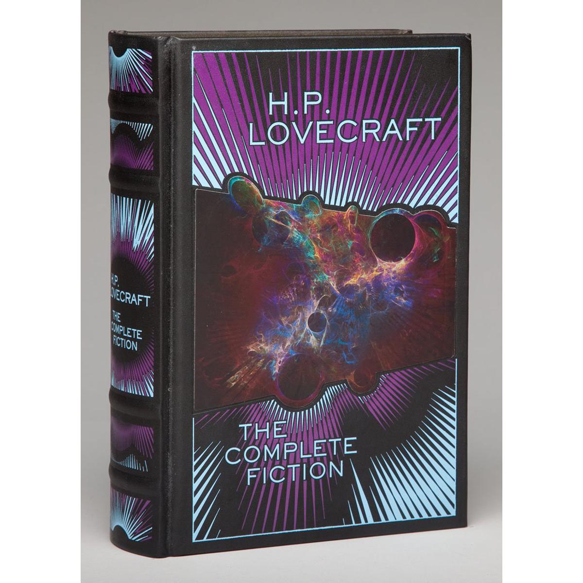 Picture of LBC : H.P. Lovecraft Complete Fiction (Hardcover)