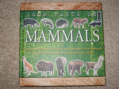 Picture of 1000 facts on mammals Paperback
