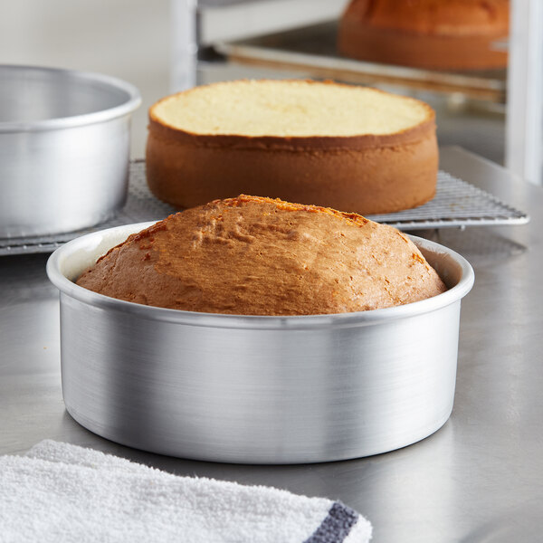 Picture of 6 inch Aluminum Chiffon Cake Mold Nonstick Food Cake Pan DIY Round Cake Bakeware Home Kitchen Baking Cake Mold Pan - Minimalistic Sophistication