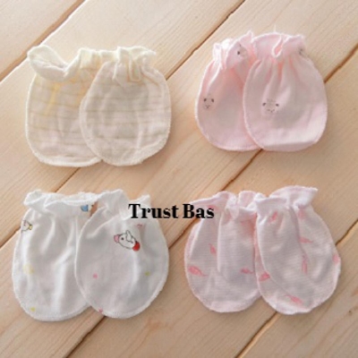 Picture of Baby Gloves Multicolor (0-6 Months)(Thailand)