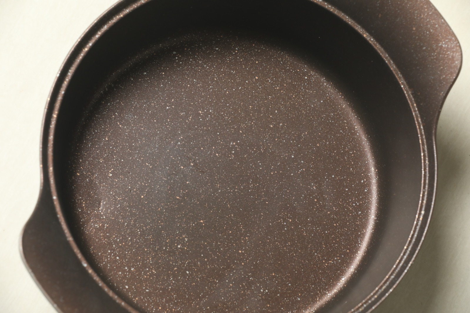 Picture of BD-KOR SHALLOW CASSEROLE (24 CM) With Die Casting Lid