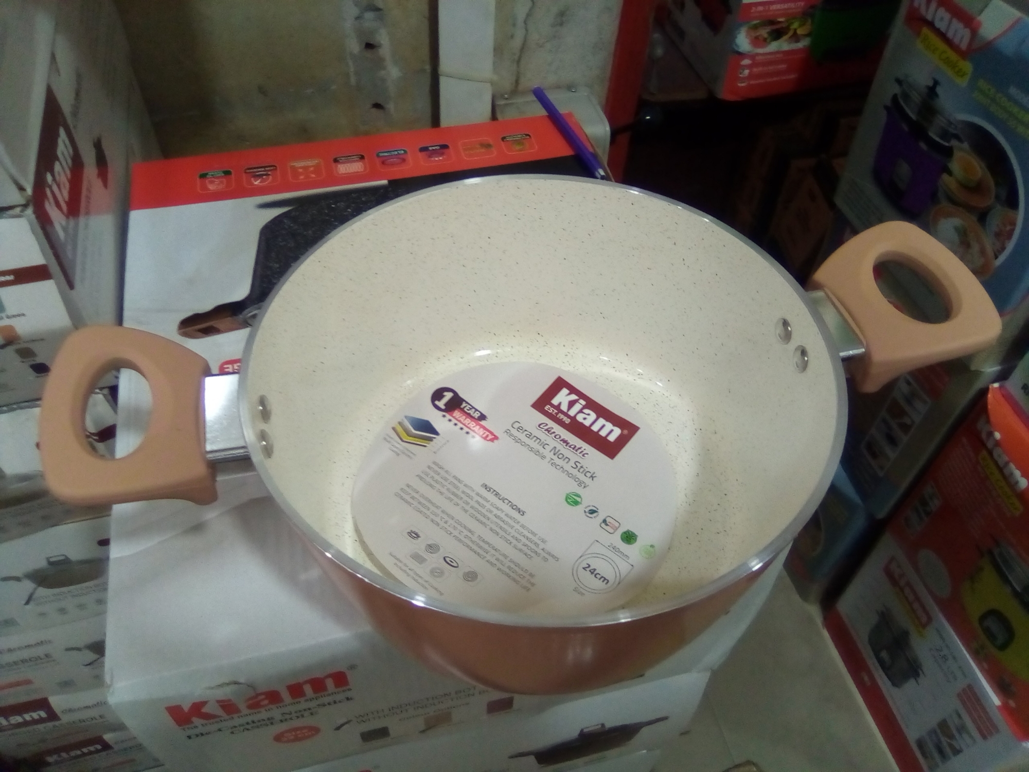 Picture of 28CM Kiam Casserole With Glass Lid CERAMIC
