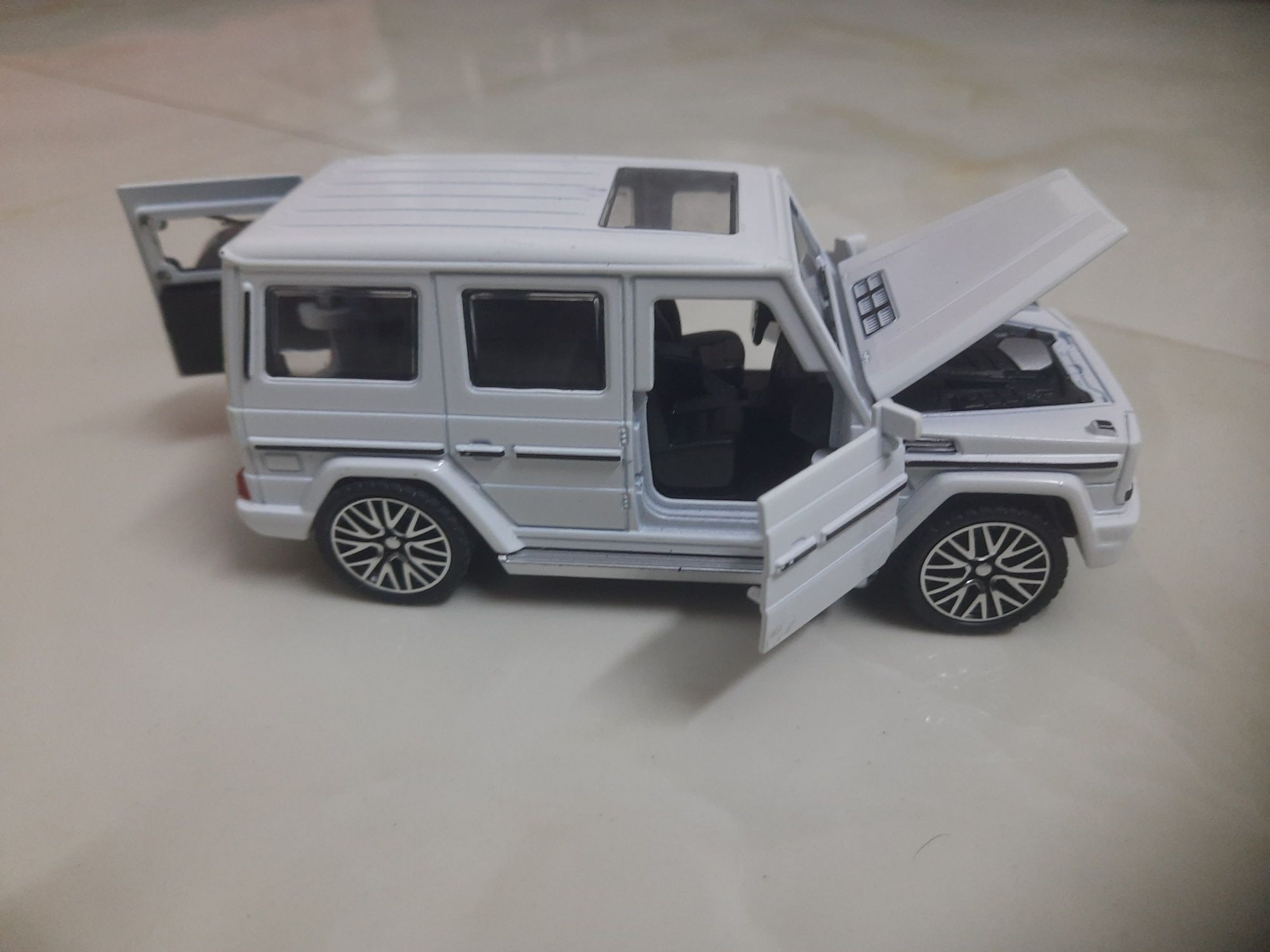 Picture of 1PC Kids Alloy Die cast Mercedes Benz AMG 1:32 Scale Toy Car MULTICOLOUR