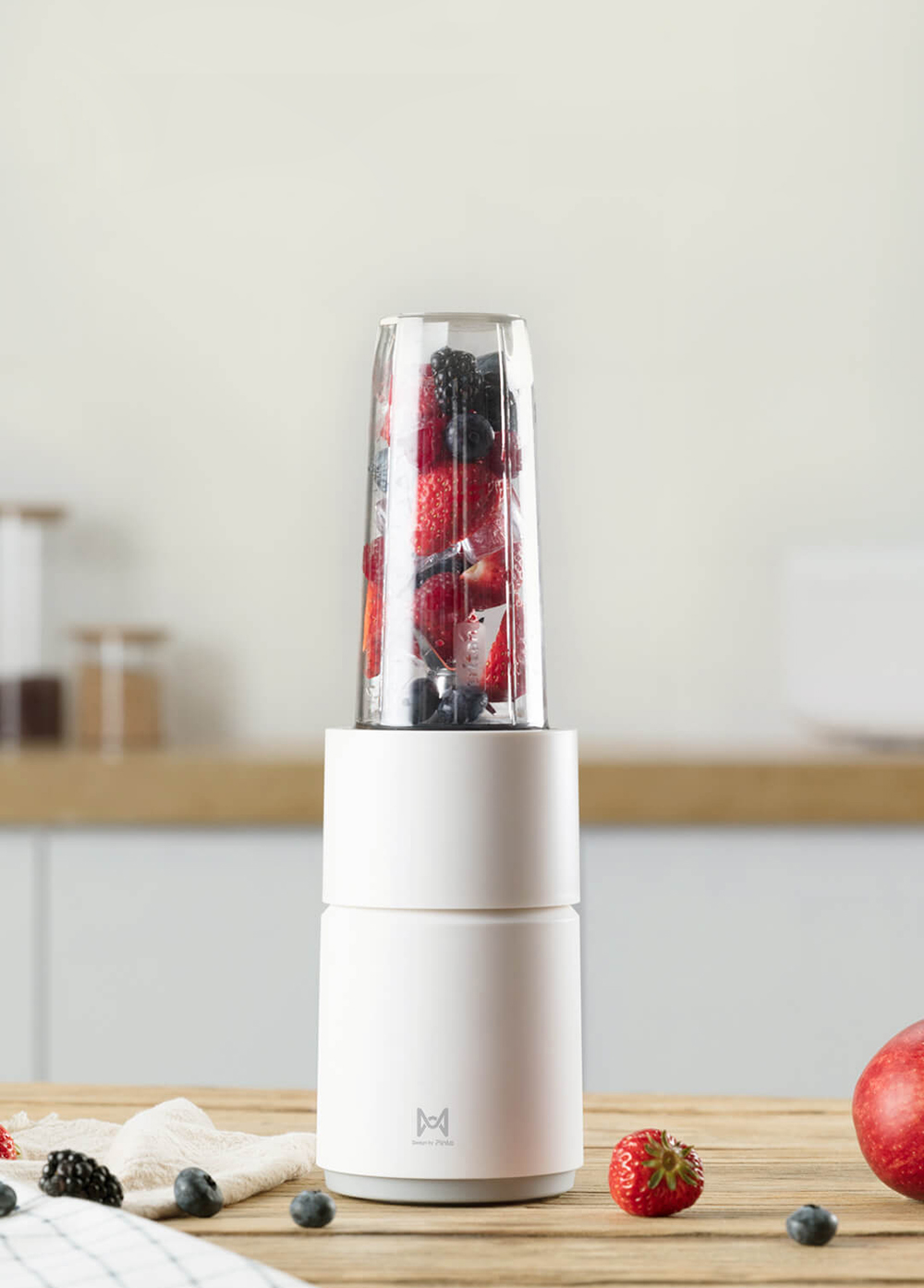 Picture of Xiaomi Pinlo Little Monster Cooking Machine Mini electric juicer for fruit and vegetable processing 450ml