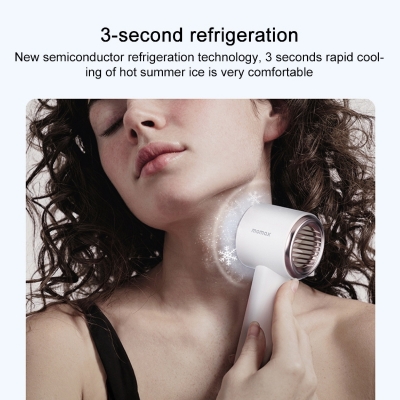 Picture of MOMAX IF15W Ultra Freeze Ice Pack Handheld High Speed Fan