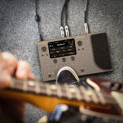 Picture of SONICAKE Matribox II QME-100 Multi-effects Guitar Processor