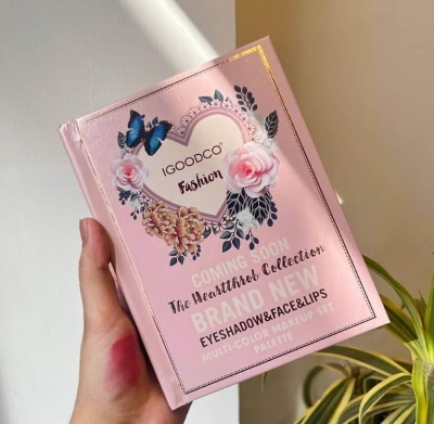 Picture of IGOODCO Fashion 5 In 1 Makeup Book Palette