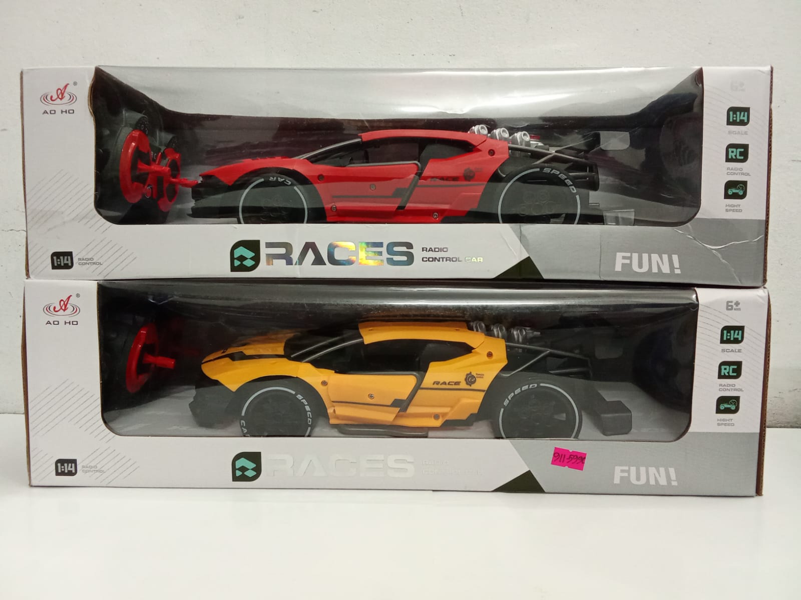 Picture of R/C Radio-controlled car AOHO Toys PHANTOM 31 cm light, smoke Yellow And Red(911-599B)