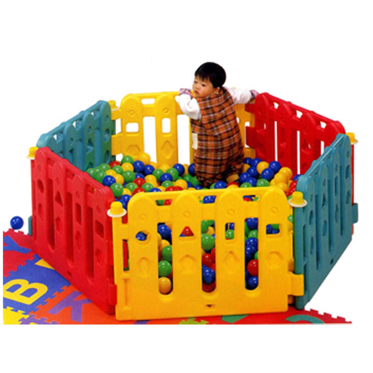 Picture of Play yard + Lucky Baby Safety gates play panel set