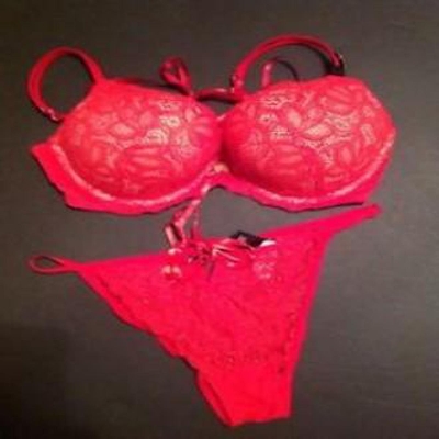 Picture of exclusive maroon comfortable net fashionable  Bra Panty and g strings Set for Women