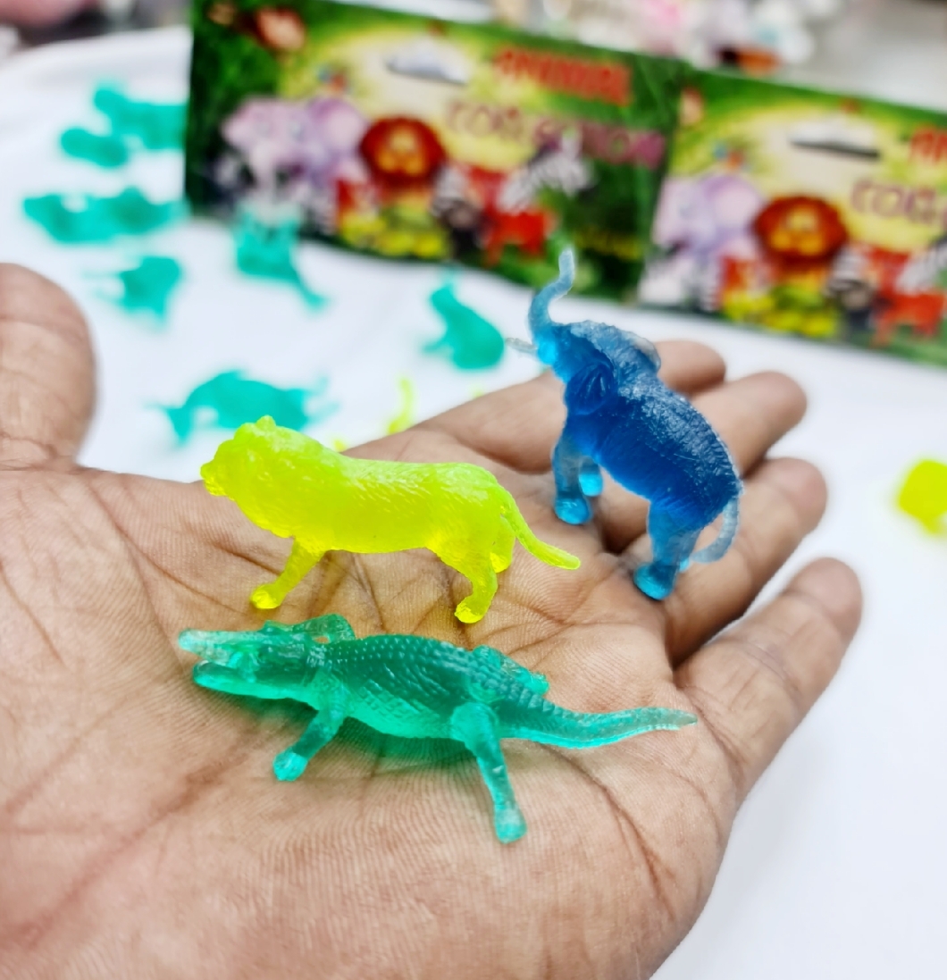 Picture of Animal Kingdom Set for Kids Plastic Mini Jungle Animals Toys 22 Piece Set Animal Collection For Kids animal juicer animal toy set