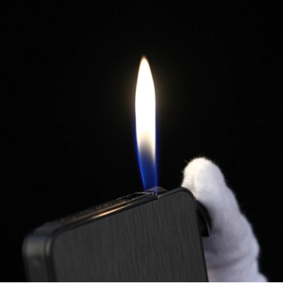 Picture of Ultra Thin Metallic Cigarette Box Case 5 Pc Cigarette Holder Automated Storage Box Bootten Gas Lighter