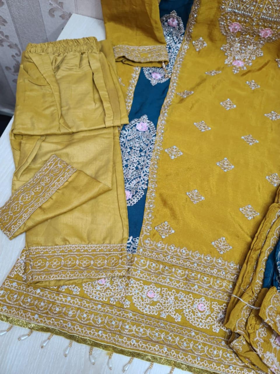 Picture of Readymade Three Piece For Women Exclusive Chini Gura Febrics Collection Embroidery , Stylist, Fashionable 3 pice