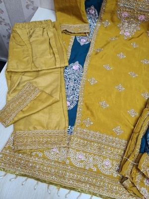 Picture of Readymade Three Piece For Women Exclusive Chini Gura Febrics Collection Embroidery , Stylist, Fashionable 3 pice
