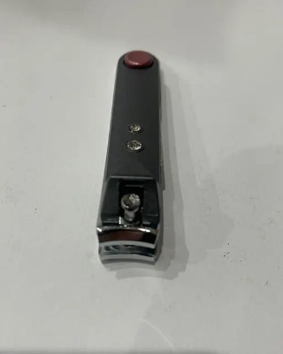 Picture of With nail file: Stainless steel nail clippers, nail clippers, nail clippers Mr. Green nail clippers are simple and stylish.
