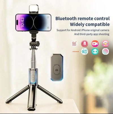 Picture of Black Q07 Bluetooth Integrated Selfie Stick