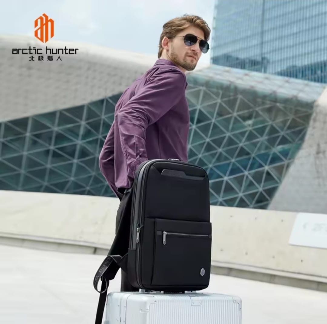 Picture of Arctic Hunter B00410 Waterproof Smart Laptop Bags