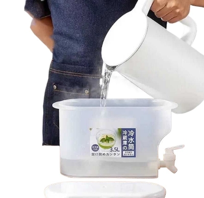 Picture of High quality Food grade plastic juice jar 2.5