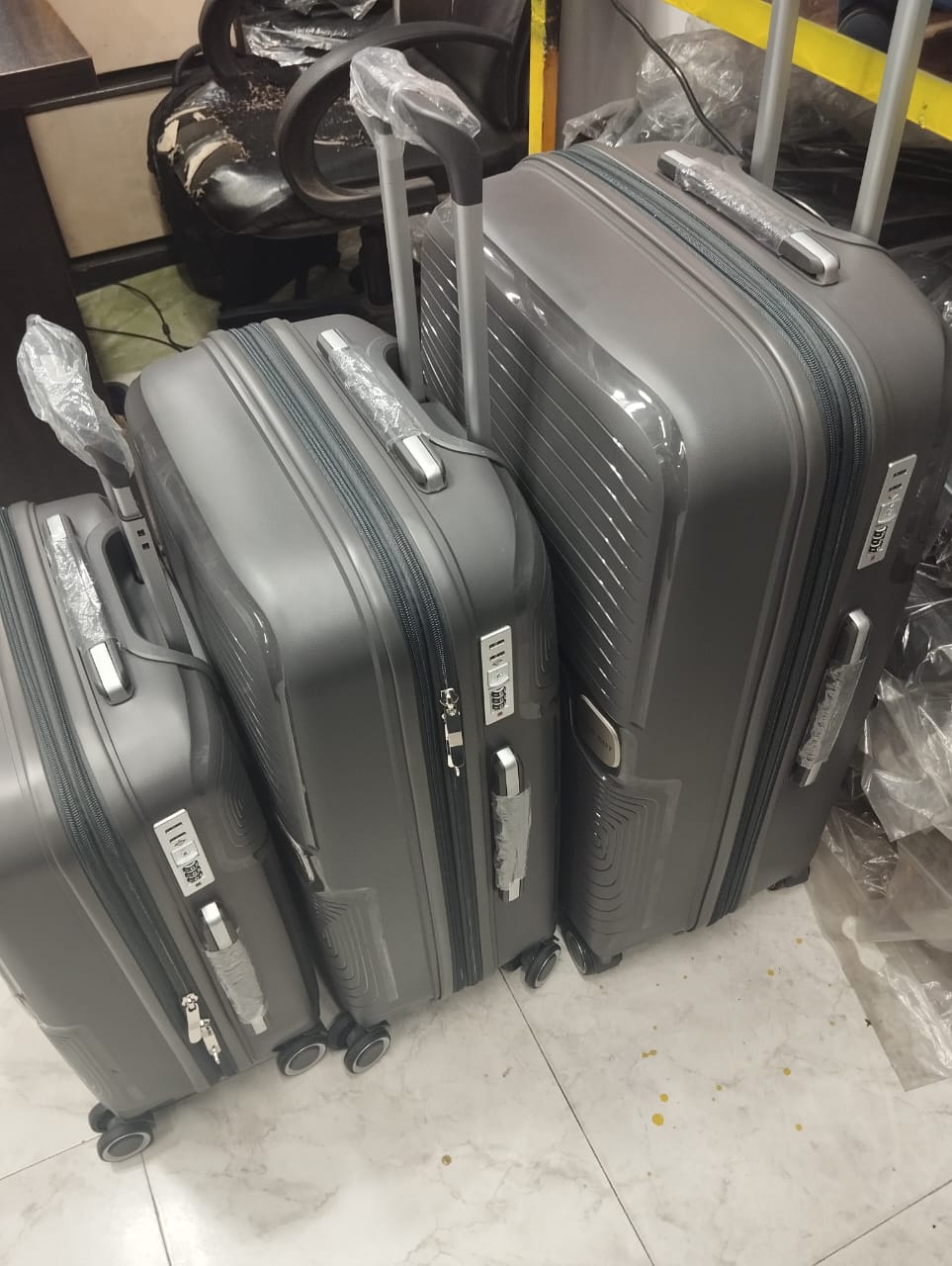 Picture of Suitcase Universal Wheel Small Rolling Luggage 24 ‘’ Inch