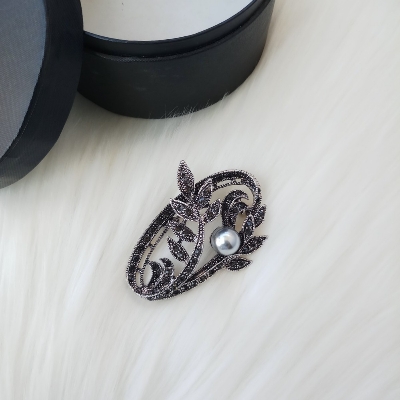 Picture of Brooch /Hijab Pin/ Saree Pin for Women With Stone (Antique Golden & Silver) (Imported) M-BRC-A502 - 1 Piece - Brooch - Brooch for Women - হিজাব পিন