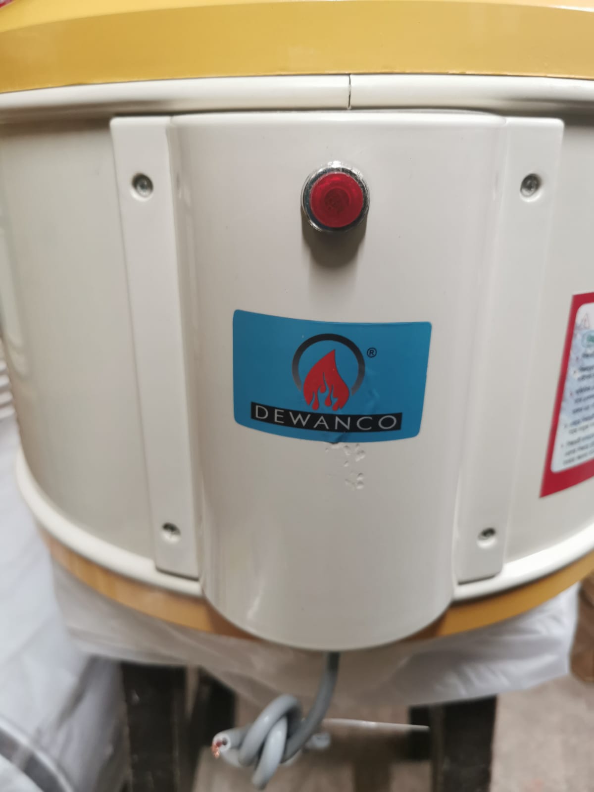 Picture of DEWANCO 50 Liter ABS Special Defender Geyser/Water Heater
