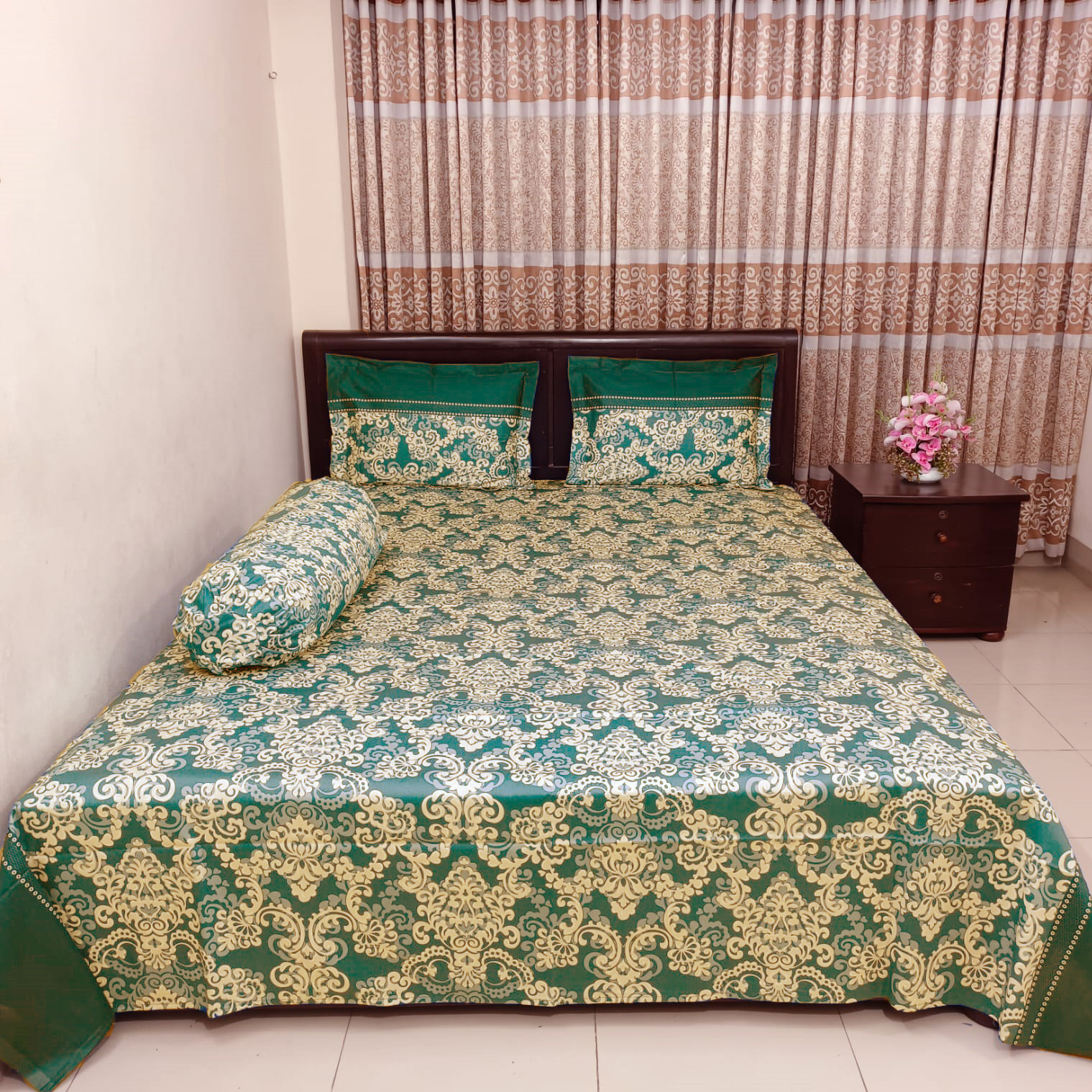 Picture of Digital Home TEX Cotton Multicolor King Size Flat Bed Sheet Set (7.5 by 8.5 Feet) with Two Pillow Covers- 300 Thread Count- Hand Washable