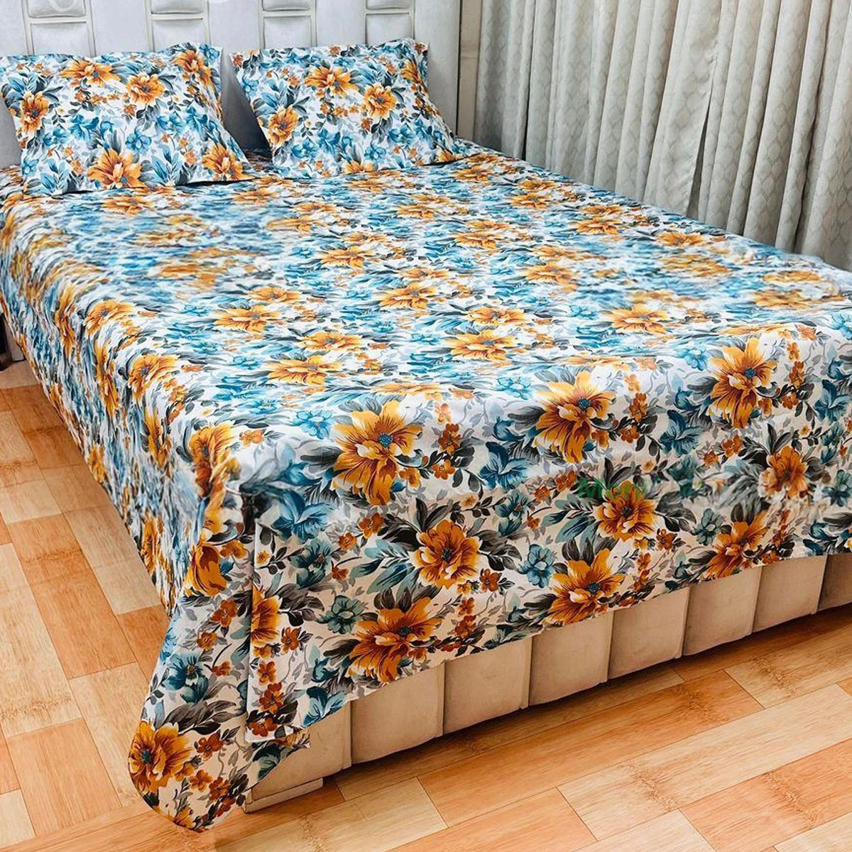 Picture of Cotton King Size Bedsheet With Two Pillow Cover Size 7/8 Feet Head Pillow cover Size 20/28 Inch Easy Maintainance Hand Washable