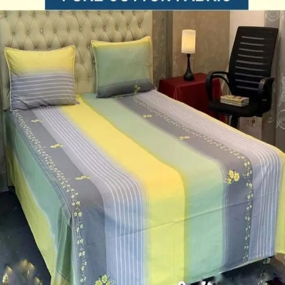 Picture of Cotton King Size Bedsheet With Two Pillow Cover Size 7/8 Feet Head Pillow cover Size 20/28 Inch Easy Maintainance Hand Washable
