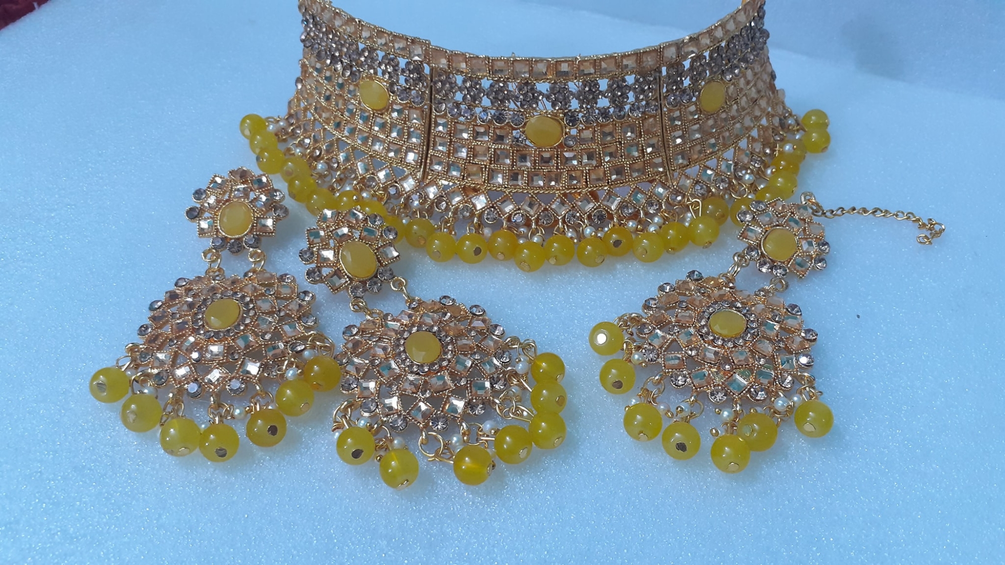 Picture of Beautiful Choker Necklace ,Traditional Fashion Wedding/Party Bridal Choker Necklace Earrings & Tikli. Jewellery Set For Women.