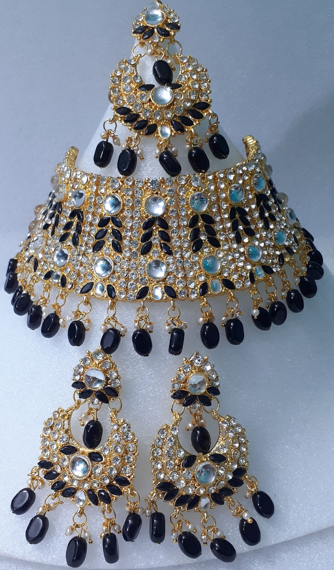 Picture of Bridal Wedding Ornament For Women