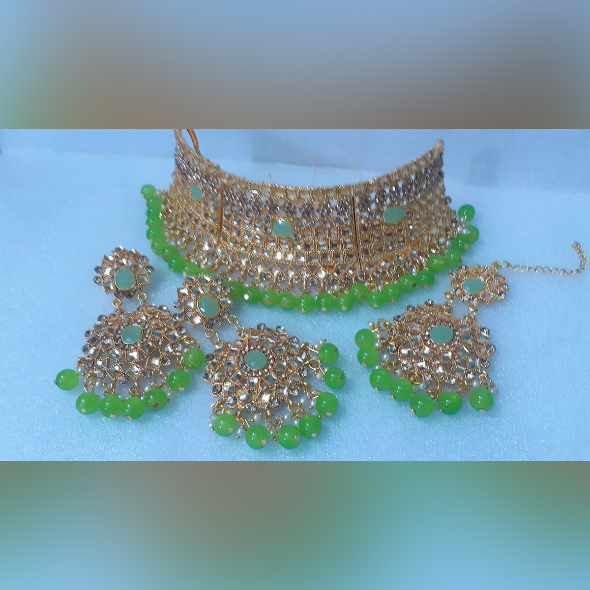 Picture of Beautiful Choker Necklace ,Traditional Fashion Wedding/Party Bridal Choker Necklace Earrings & Tikli. Jewellery Set For Women.