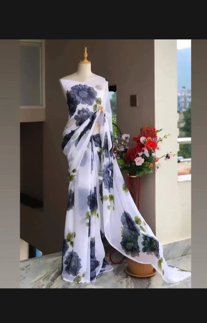 Picture of Elegent Georgette Stylish with a Gorgeous Look Comfortab Sari for Womanle