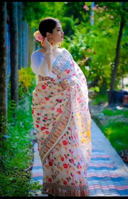 Picture of Tangail Half Silk jamdani Saree for women/ saree