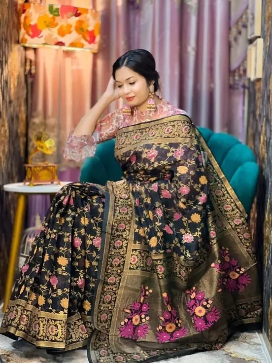 Picture of Half silk afsana skain print sari/ saree skin print