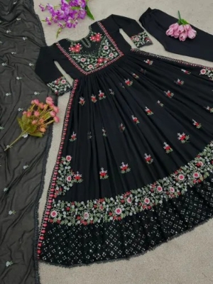 Picture of Indian Gujrati Stitched Four pics Shalwar Kameez with lace for women