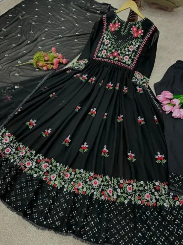 Picture of Indian Gujrati Stitched Four pics Shalwar Kameez with lace for women