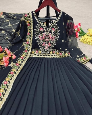 Picture of Indian groun jorgette for women with ambrodary with sikunce