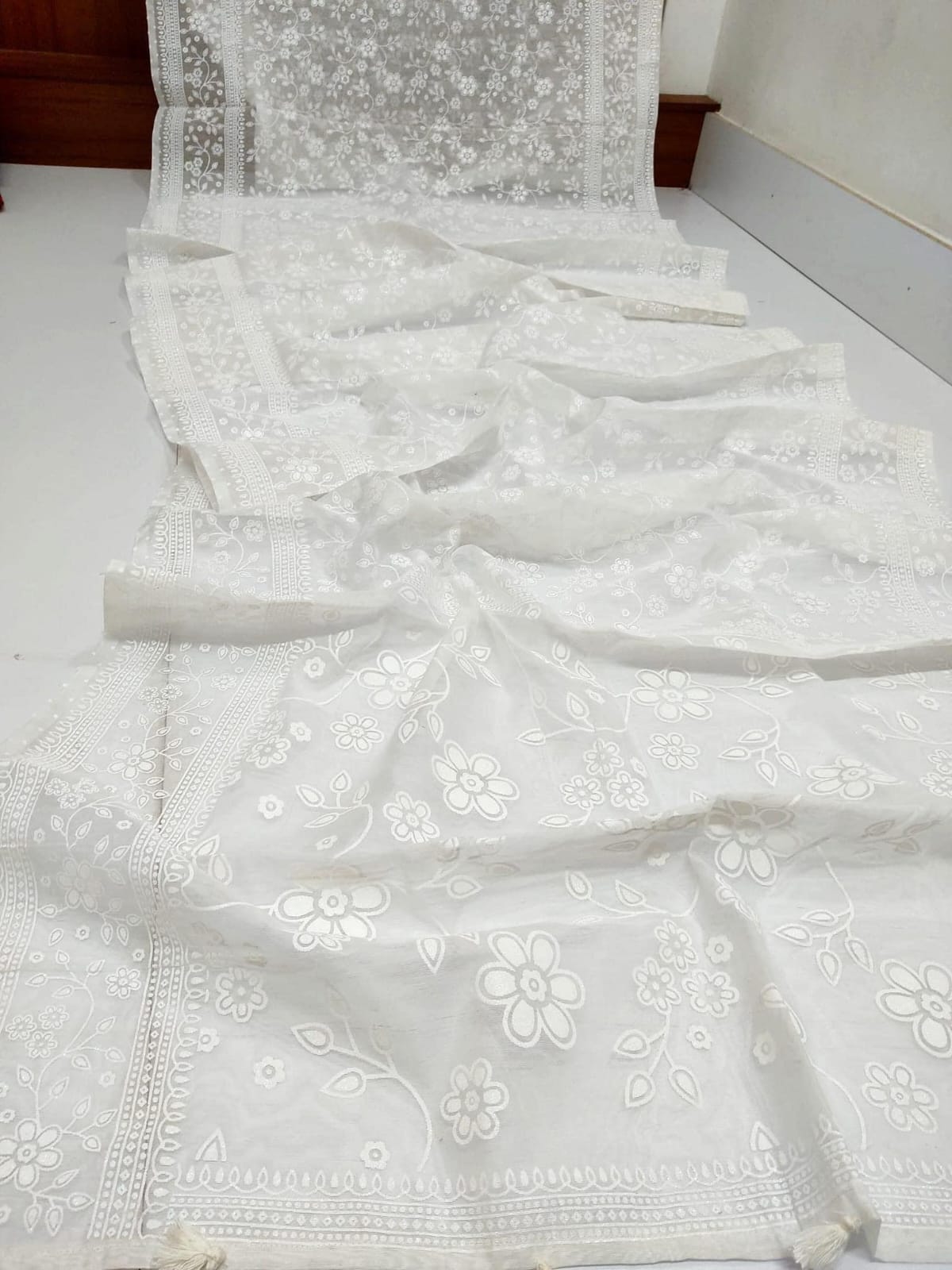Picture of New Exclusive Grilletrd  Spical Sari for women/Saree