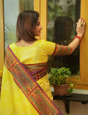Picture of Exclusive & Stylish Brand New Half] Silk Screen Print Saree for Women - Suitable for All Season and Occasions