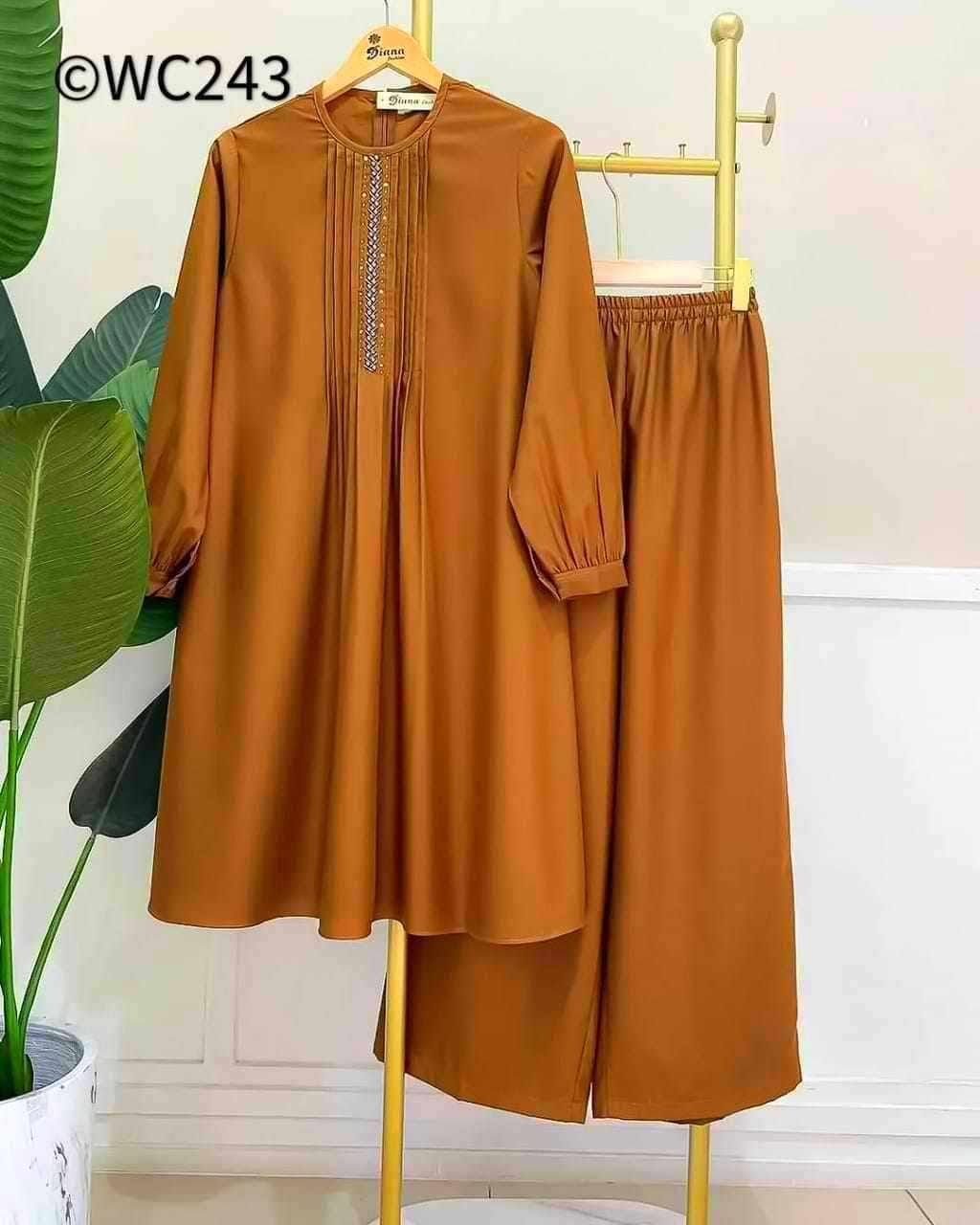 Picture of Body - indian swich soft silk jorjet with les work Seloar- indian swich soft silk jorjet pant cut