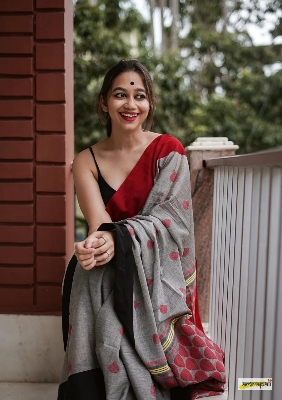 Picture of Exclusive pure khadi Catton by Work-pure boll weaving work*