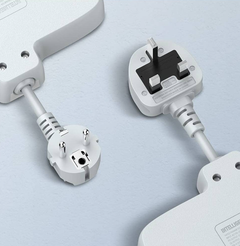 Picture of LDNIO SC2413 Universal Power Strip USB Outlet Extension Cord Adapter Wall Charger, 2500W-10A Power, Surge Protector Socket With 4 USB Port, USB-A / USB-C, White | SC2413