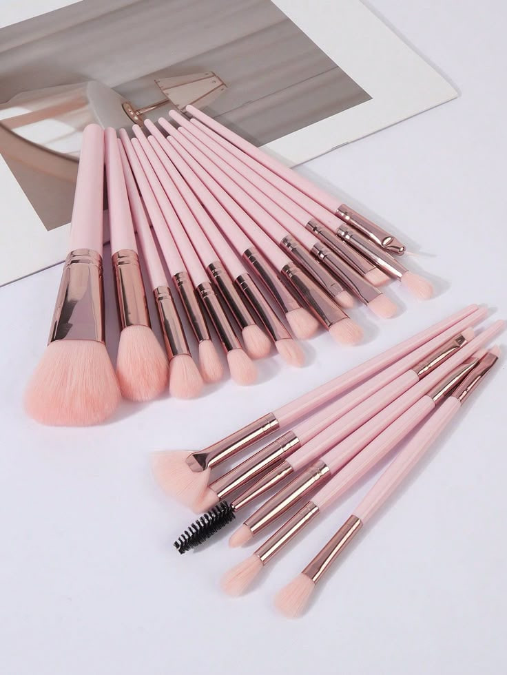 Picture of MAANGE 18Pcs Makeup Brushes Set - Pink